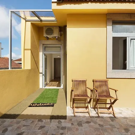 - - 8 Apartament *